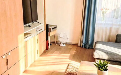 Bukanda: Meubles, Design Intérieur, Sol, Mur, Sol, Bois, Pièce, Salon, Parquet, Éclairage