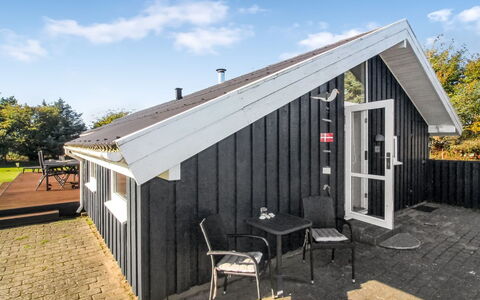 Arman - 900M from the Sea: Meubles, Bois, Design Intérieur, Sol, Sol, Chaise, Pièce, Plafond, Salon, Appartement