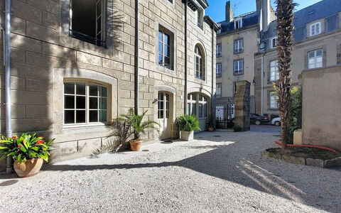 Le Palmier: Bois, Maison, Chalet, Domicile, Piscine, Porche, Porte, Recours, Ombre, Biens