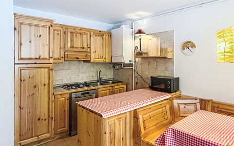 Lo Chalet del Bepy: Bois, Maison, Chalet, Domicile, Piscine, Porche, Porte, Recours, Ombre, Biens