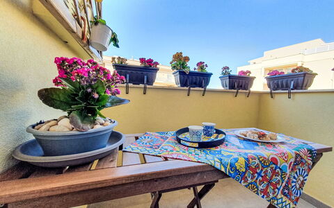 Siciliandò: Bois, Maison, Chalet, Domicile, Piscine, Porche, Porte, Recours, Ombre, Biens