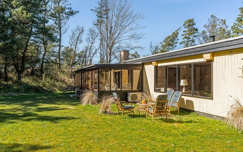 Anelle - 1Km from the Sea: Meubles, Bois, Design Intérieur, Sol, Sol, Chaise, Pièce, Plafond, Salon, Appartement