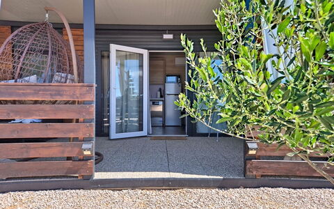 Delux Relaxatio: Porte, Familiale, Parking, Véhicule De Luxe, Peindre, Accueil Porte
