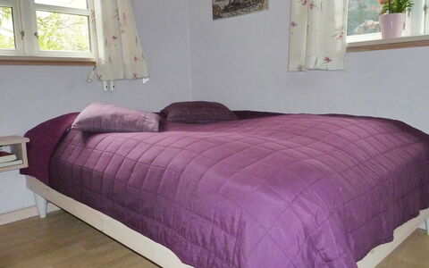 Amina - 500M from the Sea: Chambre, Lit, Linge, Drap De Lit, Literie, Meubles, Textile, Sol, Design Intérieur, Sol