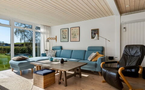 Sinnika - 550M from the Sea: Meubles, Design Intérieur, Sol, Sol, Bois, Canapé, Parquet, Plafond, Salon, Domicile