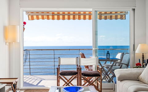 Al Mar: Meubles, Balcon, Ombre, Jardin, Mobilier De Jardin, Chaise, Porche, Cour, Aménagement Paysager, Arrière-Cour
