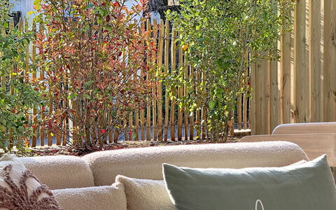 Villa Armorique: Meubles, Balcon, Ombre, Jardin, Mobilier De Jardin, Chaise, Porche, Cour, Aménagement Paysager, Arrière-Cour