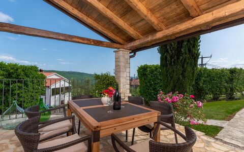 Habibi: Meubles, Balcon, Ombre, Jardin, Mobilier De Jardin, Chaise, Porche, Cour, Aménagement Paysager, Arrière-Cour