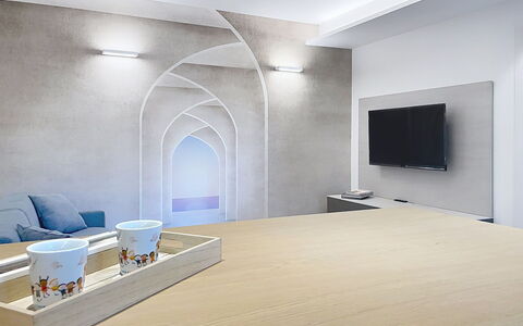 Renza: Meubles, Design Intérieur, Sol, Chaise, Sol, Table, Table Cuisine Et Salle A Manger, Ombre, Plafond, Tache De Bois