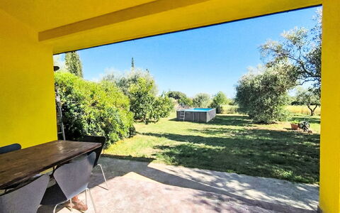 Cottage Girasole di Mare: Meubles, Design Intérieur, Sol, Chaise, Sol, Table, Table Cuisine Et Salle A Manger, Ombre, Plafond, Tache De Bois