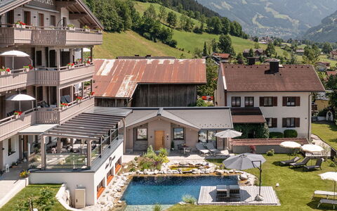 2A Morgensonne mit Weitblick: Chaîne De Montagnes, Mobilier De Jardin, Cour, Balancelle, Alpes, Piscine, Recours, Villa, Ville Resort, Eco Hôtel