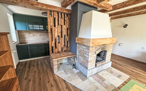 Chalet Helena: Sol, Bois, Design Intérieur, Sol, Plafond, Meubles, Parquet, Pièce, Dur, Tache De Bois
