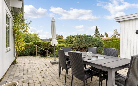 Söhnke - 100M to the Fjord: Meubles, Mobilier De Jardin, Arbuste, Table, Chaise, Tableau De Plein Air, Table Cuisine Et Salle A Manger, Domicile, Jardin