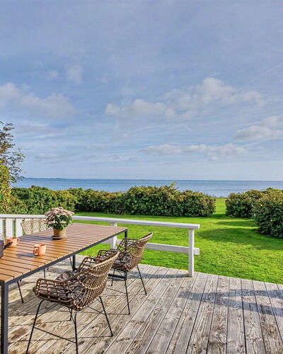 Edla - 35M from the Sea