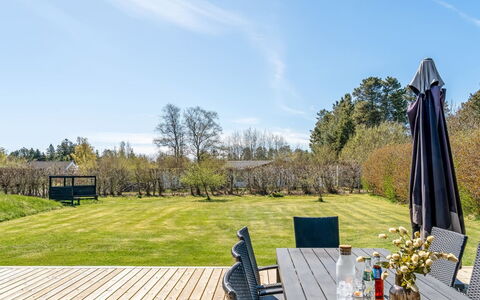 Gojko - from the Sea: Herbe, Arbuste, Lot Terre, Jardin, Ombre, Dur, Aménagement Paysager, Planche, Pelouse