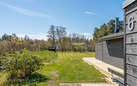 Gojko - from the Sea: Toit, Maison, Domicile, Chalet, Porte, Siding, Plate-Forme, Porche, Planche, Dur