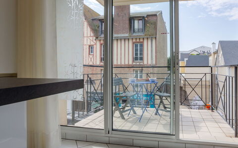 Victoria: Meubles, Chaise, Mobilier De Jardin, Tableau De Plein Air, Patio, Table Cuisine Et Salle A Manger, Ombre, Conception, Structure En Plein Air, Table Basse