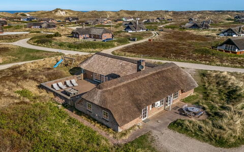 Riika - from the Sea: Bois, Toit, Architecture, Domicile, Maison, Chalet, Siding, Dur, Pente, Biens