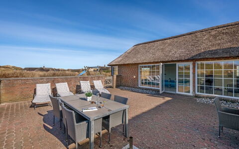 Riika - from the Sea: Bois, Toit, Architecture, Domicile, Maison, Chalet, Siding, Dur, Pente, Biens