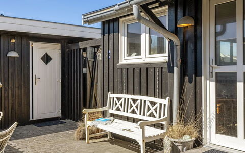 Niela - 300M from the Sea: Bleu, Chalet, Maison, Domicile, Ferme, Biens, Siding