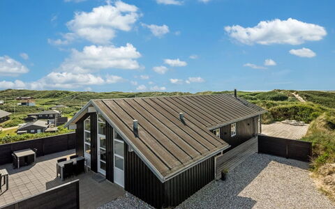 Tume - 250M from the Sea