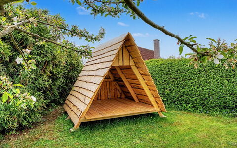 Jarik - 340M from the Sea: Bois, Cabane, Dur, Cabane En Rondins, Jardin, Planche, Matériau Naturel, Cabanon, Lumber