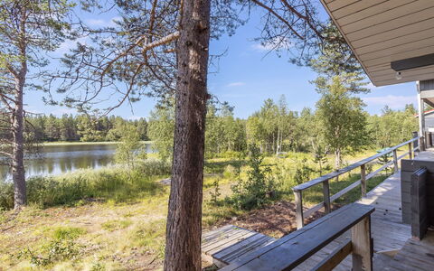 Sevettijärventie 8753: Des Bois, Mélèze, Siding, Cabane En Rondins, Porche, Famille Pine, Structure En Plein Air