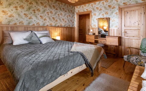 Ohola: Design Intérieur, Meubles, Chambre, Sol, Lit, Bois, Sol, Drap De Lit, Plafond, Literie
