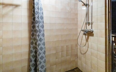 Ohola: Sol, Mur, Sol, Salle De Bains, Tete De Douche, Tuile, Douche, Luminaire Plomberie, Composite, Plomberie
