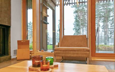 Villa Sinikka 1: Bois, Design Intérieur, Sol, Sol, Meubles, Parquet, Dur, Tache De Bois, Chaise, Salon