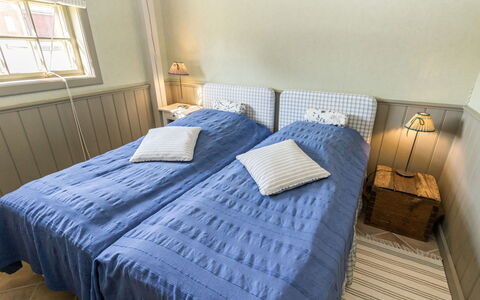 Gammelgård Jahtimaja: Chambre, Lit, Bois, Drap De Lit, Literie, Sol, Linge, Textile, Meubles, Sol