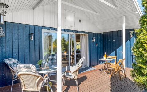 Florina - 10Km from the Sea: Maison, Toit, Domicile, Chalet, Cabanon, Batiments Jardin, Siding, Cour, Cabane En Rondins, Cabane