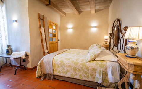 Casa Ivan: Meubles, Design Intérieur, Mur, Sol, Bois, Sol, Plafond, Chambre, Domicile, Lit