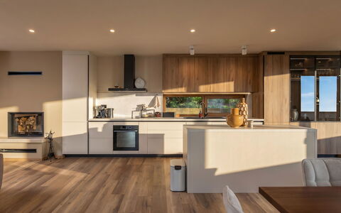 Orso: Sol, Design Intérieur, Parquet, Bois, Meubles, Sol, Cuisine, Comptoir, Revêtement De Sol Stratifié, Plafond
