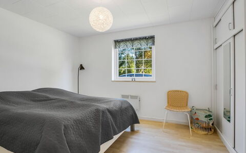 Ileana - 250M from the Sea: Design Intérieur, Sol, Chambre, Plafond, Sol, Bois, Lit, Meubles, Literie, Pièce