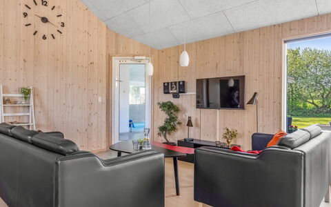 Finwith - 600M from the Sea: Bois, Sol, Domicile, Sol, Design Intérieur, Plafond, Meubles, Parquet, Salon, Dur