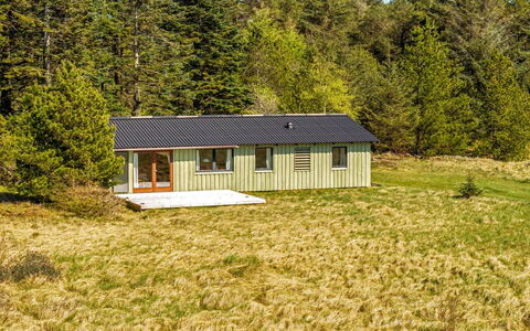 Fatlinda - 4Km from the Sea: Bois, Jardin, Arrière-Cour, Lot Terre, Domicile, Toit, Ombre, Plate-Forme, Dur, Cour