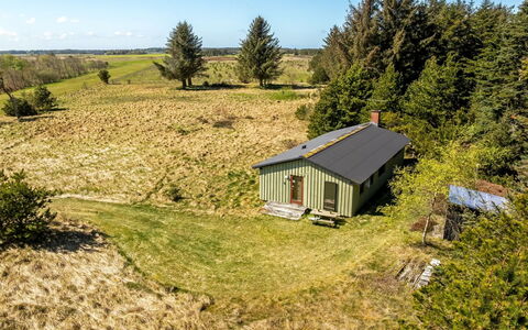 Fatlinda - 4Km from the Sea: Bois, Jardin, Arrière-Cour, Lot Terre, Domicile, Toit, Ombre, Plate-Forme, Dur, Cour