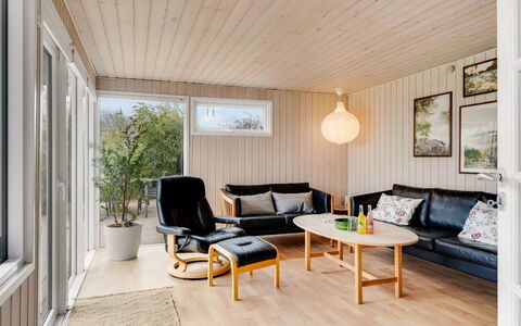 Brunetta - 200M to the Fjord: Sol, Design Intérieur, Bois, Sol, Meubles, Parquet, Plafond, Salon, Domicile, Luminaire