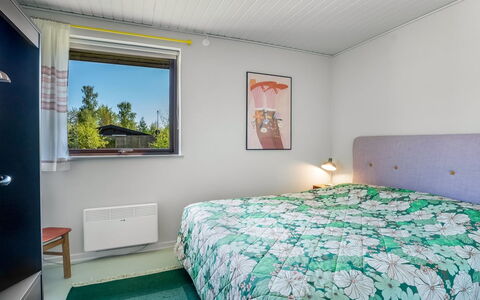 Tjerk - 900M from the Sea: Chambre, Domicile, Lit, Drap De Lit, Literie, Appartement, Cadre De Lit, Hôtel, Oreiller, Daylighting