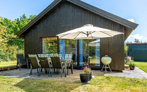 Tjerk - 900M from the Sea: Toit, Maison, Domicile, Chalet, Porte, Siding, Plate-Forme, Porche, Planche, Dur