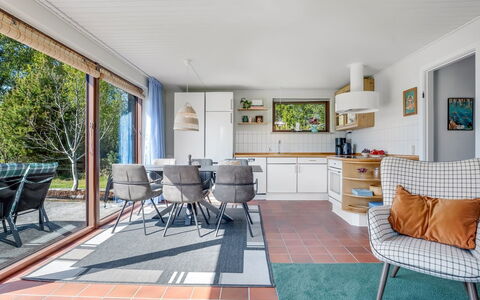 Tjerk - 900M from the Sea: Toit, Maison, Domicile, Chalet, Porte, Siding, Plate-Forme, Porche, Planche, Dur