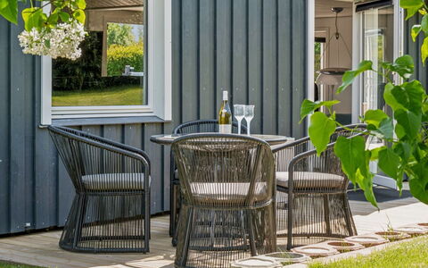 Jügen - 600M to the Fjord: Mobilier De Jardin, Meubles, Tableau De Plein Air, Chaise, Porche, Jardin, Patio, Ombre, Pot De Fleur, Arrière-Cour