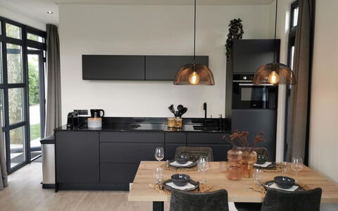 De Witte Parel: Cuisine, Comptoir, Design Intérieur, Meubles, Luminaire, Sol, Plafond, Éclairage, Appareil De Cuisine, Cabinetry