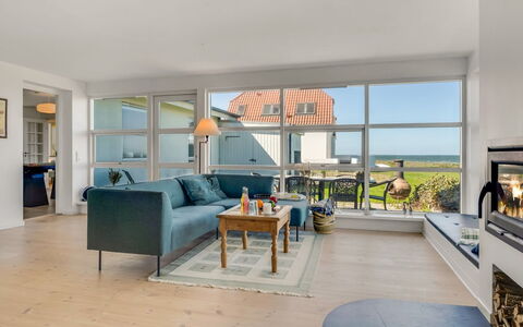 Grita - 100M to the Fjord: Toit, Maison, Zone Résidentielle, Domicile, Biens, Chalet, Conception