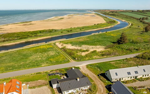 Grita - 100M to the Fjord: Toit, Maison, Zone Résidentielle, Domicile, Biens, Chalet, Conception