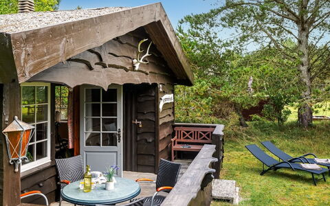 Adelheid - 1.2Km from the Sea: 