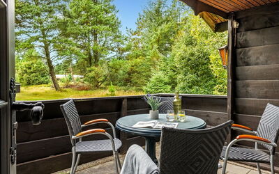 Adelheid - 1.2Km from the Sea