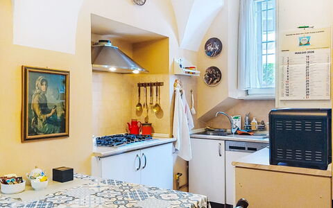 La Quiete: Design Intérieur, Meubles, Sol, Plafond, Éclairage, Cuisine, Principaux Appliance, Appareil De Cuisine, Pièce, Sol