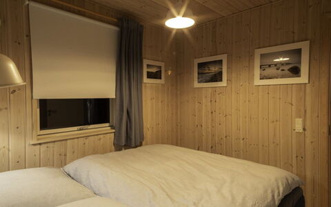 Daya - 575M from the Sea: Mur, Bois, Design Intérieur, Plafond, Sol, Sol, Chambre, Éclairage, Lit, Pièce